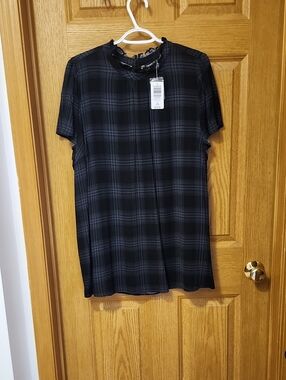 NWT Torrid Short Sleeve Dress Shirt 2